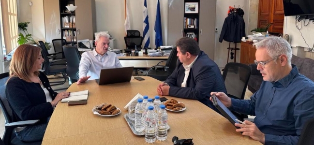 Συνάντηση  του Δημάρχου Ηρακλείου με τους επικεφαλής των Δημοτικών παρατάξεων για το ιδιοκτησιακό καθεστώς  και την αξιοποίηση της έκτασης του αεροδρομίου «Νίκος Καζαντζάκης»