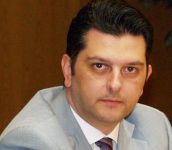 Πολιτικός σεισμός: αποχωρεί ο Μπεκίρης από το γραφείο Μητσοτάκη – «θα τα πούμε στα δικαστήρια»