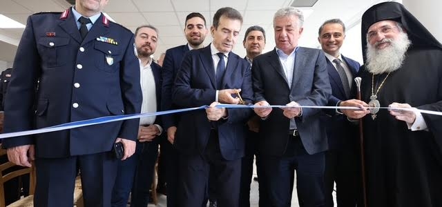 Εγκαίνια της νέας Λέσχης Σίτισης στο Αστυνομικό Μέγαρο Ηρακλείου παρουσία Μιχάλη Χρυσοχοΐδη και Σταύρου Αρναουτάκη 