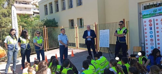 Στο επίκεντρο η οδική ασφάλεια μέσα από τη νέα δράση της Διεύθυνσης Τροχαίας Ηρακλείου και του Δήμου Βιάννου