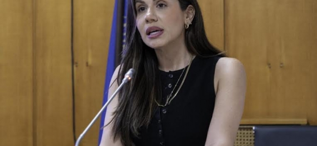 Ελένη Βατσινά: Η γνώση δεν μπορεί να είναι προνόμιο - Ο ρόλος και οι προκλήσεις των Κέντρων Ξένων Γλωσσών 