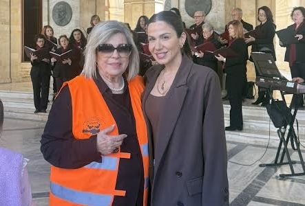 Στο Παζάρι του Συνδέσμου μελών Γυναικείων Σωματείων η Ελένη Βατσινά