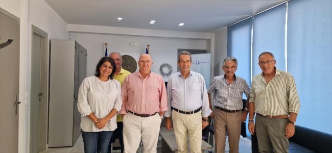 Συνάντηση του Διευθυντή Πρωτοβάθμιας Εκπαίδευσης Ηρακλείου  Μανώλη Μπελαδάκη με τον Δήμαρχο Χερσονήσου Ζαχαρία Δοξαστάκη
