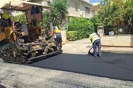 Ασφαλτοστρώσεις στην οδό Εμμανουήλ Τσικαλάκη στον Κατσαμπά
