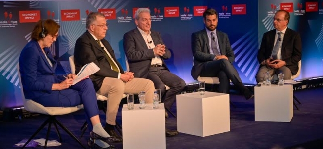 Ο Δήμαρχος Ηρακλείου στο συνέδριο του Economist: «Είναι οφειλόμενα τα μεγάλα έργα και οι επενδύσεις στην Κρήτη - Οι Δήμοι αντιμετωπίζουν μεγάλες προκλήσεις»