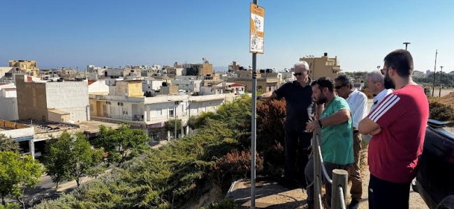 Στις εργασίες πρασίνου στα πρανή των Ενετικών Τειχών ο Δήμαρχος Ηρακλείου Αλέξης Καλοκαιρινός