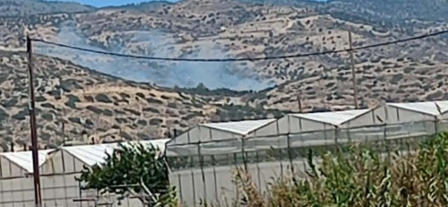 Μεγάλη πυρκαγιά στα Μπραμιανά Ιεράπετρας – Μήνυμα 112 και ισχυρές πυροσβεστικές δυνάμεις στο σημείο