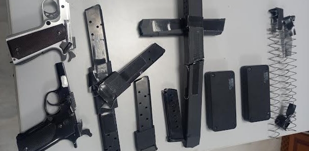 Με όπλα πιάστηκε στο αεροδρόμιο των Χανίων 68χρονος