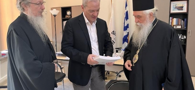 Επίσκεψη του Σεβασμιώτατου Αρχιεπισκόπου Σινά Συμεών στον Δήμαρχο Ηρακλείου Αλέξη Καλοκαιρινό