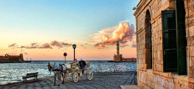 Κατάλληλες για κολύμβηση οι ακτές των Χανίων