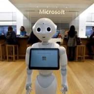 Εφιάλτης: Η Microsoft θα αντικαταστήσει τους δημοσιογράφους με ρομπότ