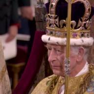  Ιστορική στιγμή: Στέφθηκε βασιλιάς ο Κάρολος - «God Save the King»