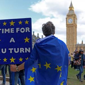 Brexit: Μεγάλη διαδήλωση για την επιστροφή της Μεγάλης Βρετανίας στην EE