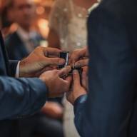 Γκέι γάμοι: Γεγονός ο γάμος των ομόφυλων ζευγαριών μέχρι το τέλος του έτους