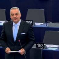 Μάχη στο Ευρωπαϊκό Κοινοβούλιο για την απελευθέρωση του Φρέντη Μπελέρη