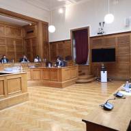 Εξεταστική για Τέμπη: Για συγκάλυψη κατηγορείται η κυβέρνηση – Αντιδράσεις για το εσπευσμένο κλείσιμο