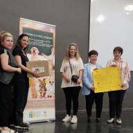 Μαθητές και καθηγητές του 3ου Γενικού Λυκείου συγκέντρωσαν χρήματα για την ενίσχυση του Κυνοκομείου του Δήμου Ηρακλείου