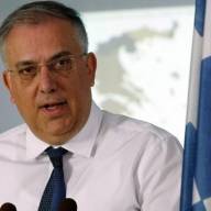 Τάκης Θεοδωρικάκος: Σταθερές οι τιμές στα σχολικά είδη
