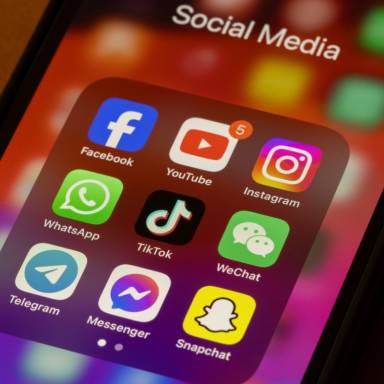 Η AI θα διαβάζει τα email μας - Τι πρέπει να απενεργοποιήσετε μέχρι τις 10 Οκτωβρίου