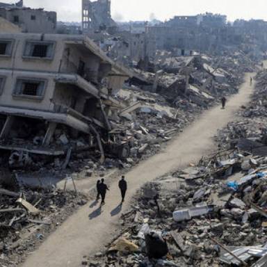 Το Ισραήλ απειλεί πως θα ξαναρχίσει τον πόλεμο αν η Χαμάς δεν παραδώσει όλα τα λείψανα ομήρων