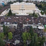 Στους δρόμους για το δυστύχημα στα Τέμπη τρία χρόνια μετά – Συγκεντρώσεις σε όλη τη χώρα