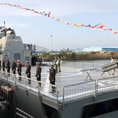 Τουλάχιστον 101 άνθρωποι αγνοούνται έπειτα από επίθεση υποβρυχίου σε ιρανικό πλοίο στα ανοικτά της Σρι Λάνκα