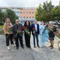 Τριαντάφυλλα στις Γυναίκες Αστυνομικούς προσέφερε η ΔΕΕΠ Ηρακλείου της Νέας Δημοκρατίας