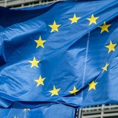 Κομισιόν: Οι χώρες της ΕΕ διαθέτουν επαρκή αποθέματα πετρελαίου και φυσικού αερίου