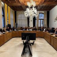 Δήμος Ηρακλείου και Επαγγελματικοί Φορείς μαζί για την επίλυση του προβλήματος στάθμευσης στο κέντρο της πόλης