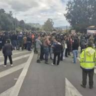 Λέσβος: «Έμφραγμα» στο λιμάνι της Μυτιλήνης από τους κτηνοτρόφους – Χωρίς οχήματα αναχώρησε το «Νήσος Σάμος»