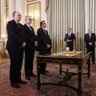 Ορκίστηκαν τα νέα μέλη της κυβέρνησης