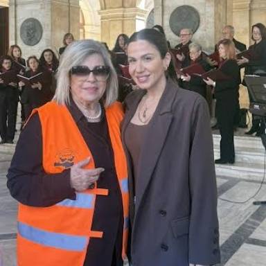 Στο Παζάρι του Συνδέσμου μελών Γυναικείων Σωματείων η Ελένη Βατσινά