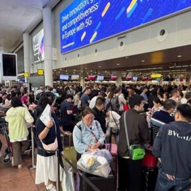 Ισχυρή άνοδος σε αφίξεις και έσοδα τουρισμού το πρώτο δίμηνο του 2026