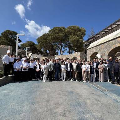 Το ΕΚΗ ευχαριστεί τους εργαζόμενους του ξενοδοχείου  CRETA MARIS