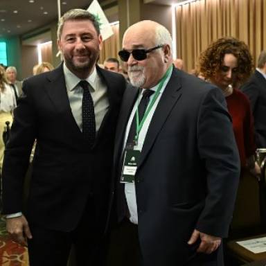 Νέος Γραμματέας του ΠΑΣΟΚ εξελέγη ο Γιάννης Βαρδακαστάνης