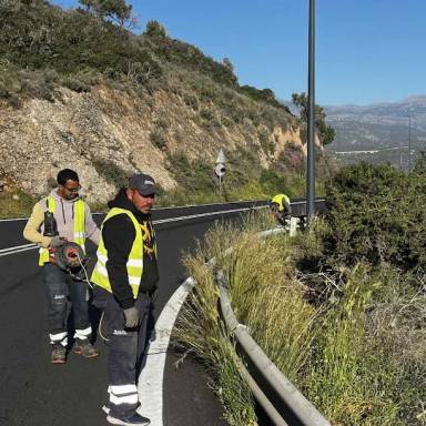 Τοποθέτηση στηθαίων ασφαλείας και επέκταση του οδικού φωτισμού στο τμήμα Παχειά Άμμος – Άγιος Νικόλαος