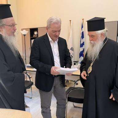Επίσκεψη του Σεβασμιώτατου Αρχιεπισκόπου Σινά Συμεών στον Δήμαρχο Ηρακλείου Αλέξη Καλοκαιρινό
