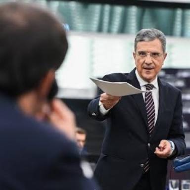 Ο Γ. Αυτιάς ζητά έλεγχο σε αγορές ακινήτων από τρίτες χώρες σε διασυνοριακές περιοχές