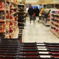 ΕΛΣΤΑΤ: Πάνω από 1.800 ευρώ τον μήνα οι δαπάνες των νοικοκυριών – Πού πάνε τα χρήματα