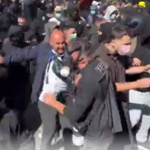 Αλβανία: Εκρηκτικό σκηνικό στα Τίρανα – Συγκρούσεις φοιτητών με την αστυνομία για την ακρίβεια και τη διαφθορά