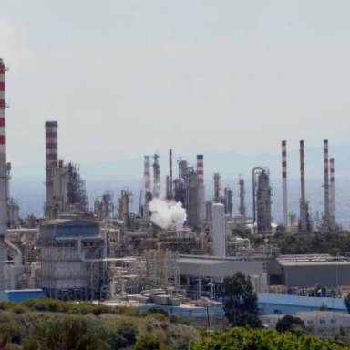 Νέα έκρηξη με δύο τραυματίες – Μεταφορά στο Θριάσιο