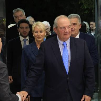 Καραμανλής από το Πολεμικό Μουσείο: Μήνυμα με αποδέκτη το Μαξίμου για τα ελληνοτουρκικά!